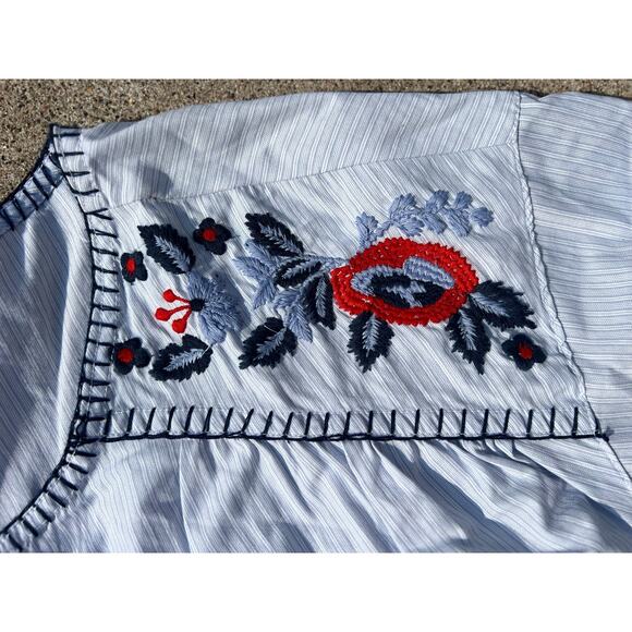 L.O.G.G. by H&M Blouse Women Size 6 Blue Floral Embroidered Long Sleeve Shirt - Picture 2 of 7